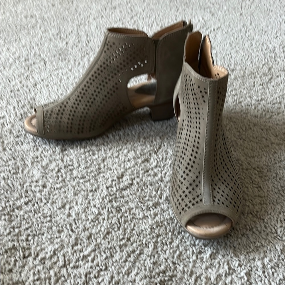 Earth Tan Heels with Perforated Design